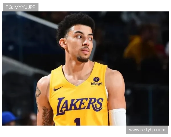 李悦洲赛季首秀全面回顾：10分5板2助2记三分闪耀赛场